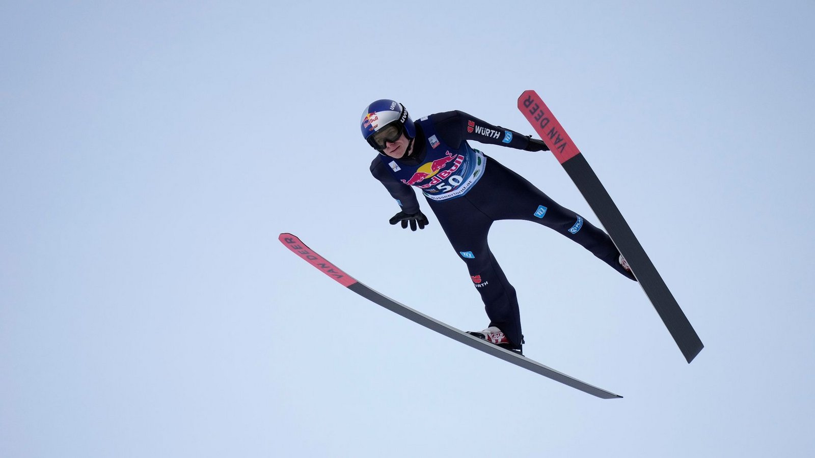 Andreas Wellinger landete beim Skifliegen am Kulm auf Rang vier.Foto: Florian Schroetter/AP/dpa