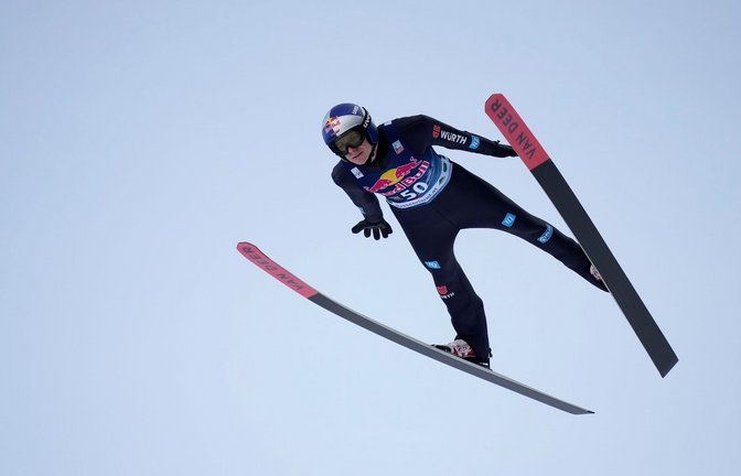 Andreas Wellinger landete beim Skifliegen am Kulm auf Rang vier.<span class='image-autor'>Foto: Florian Schroetter/AP/dpa</span>