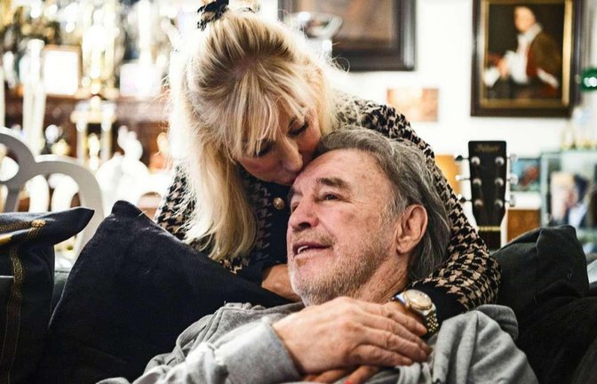 Maria Weller pflegt ihren an Demenz erkrankten Mann René Weller daheim.<span class='image-autor'>Foto: / Andreas Reiner</span>