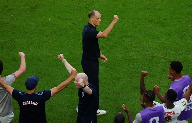Thomas Tuchel (M) hat bei der WM viel Grund zum Jubel.<span class='image-autor'>Nick Potts/PA Wire/dpa</span>