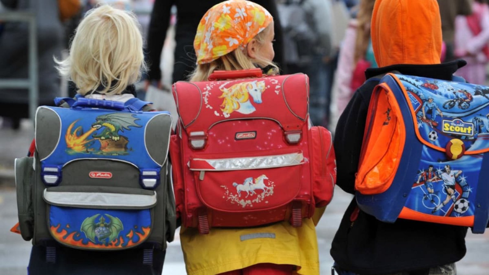 Den ganzen Tag in der Schule: Ab August gibt es für Erstklässler in Deutschland einen Rechtsanspruch darauf.Patrick Seeger/dpa