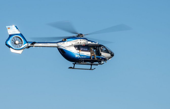 Insgesamt sind die Hubschrauber im Jahr 2023 fast 2300 Polizeieinsätze geflogen. (Symbolbild)<span class='image-autor'>Foto: dpa/Silas Stein</span>