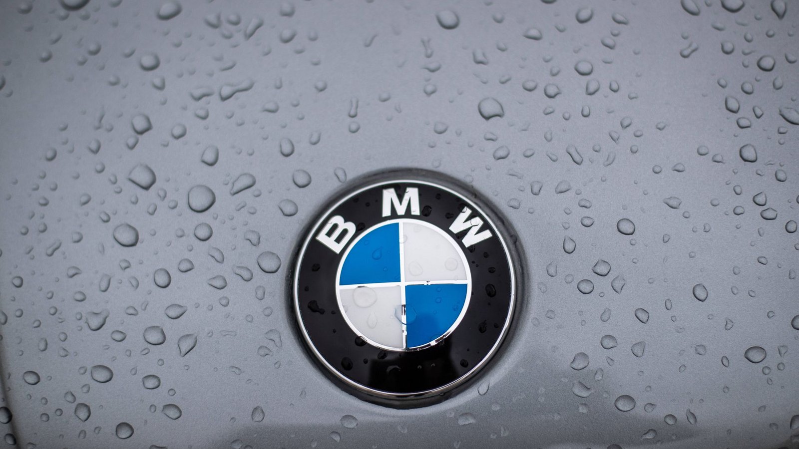 Der BMW erlitt einen Totalschaden. (Symbolbild)Foto: IMAGO/NurPhoto/Manuel Romano Der BMW erlitt einen Totalschaden. (Symbolbild)Foto: IMAGO/NurPhoto/Manuel Romano