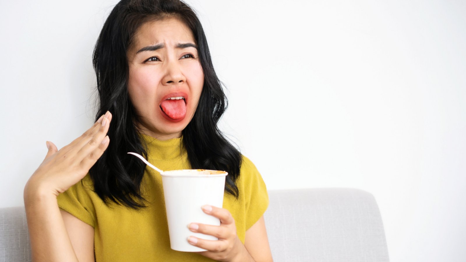 Eine verbrannte Zunge ist sehr lästig.Foto: Doucefleur / shutterstock.com