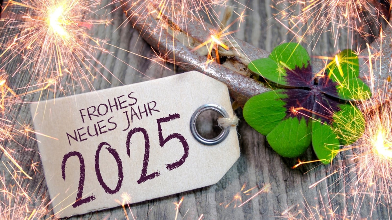 Ab wann sollte man die Neujahrswünsche einstellen?Foto: stockwerk-fotodesign / shutterstock.com Ab wann sollte man die Neujahrswünsche einstellen?Foto: stockwerk-fotodesign / shutterstock.com