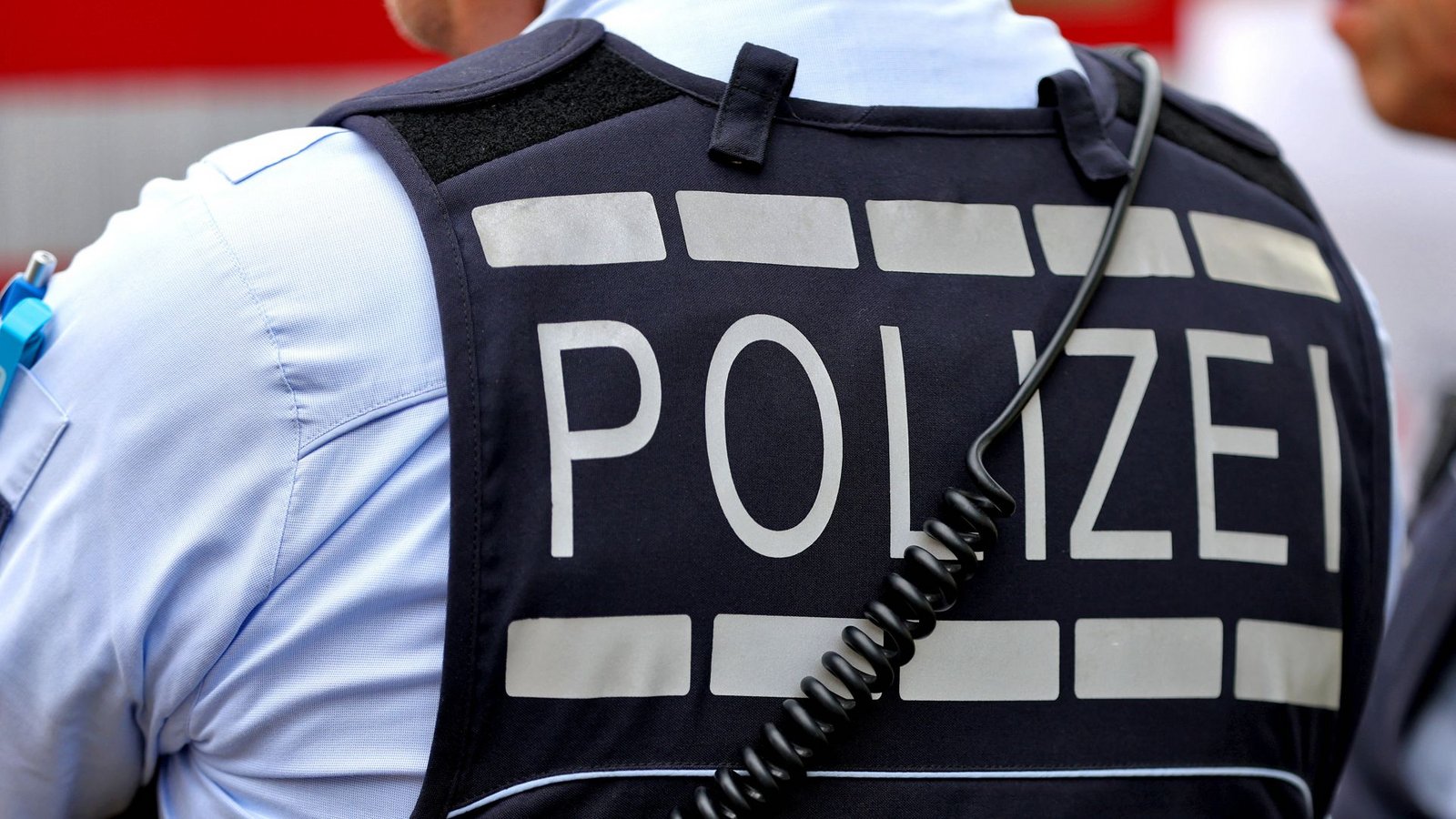 Ein in zwei Teile zerteilter Toter wurde in Frankreich gefunden. Nun wurde eine verdächtige Frau in der Schweiz festgenommen. (Symbolbild)Foto: IMAGO/Maximilian Koch
