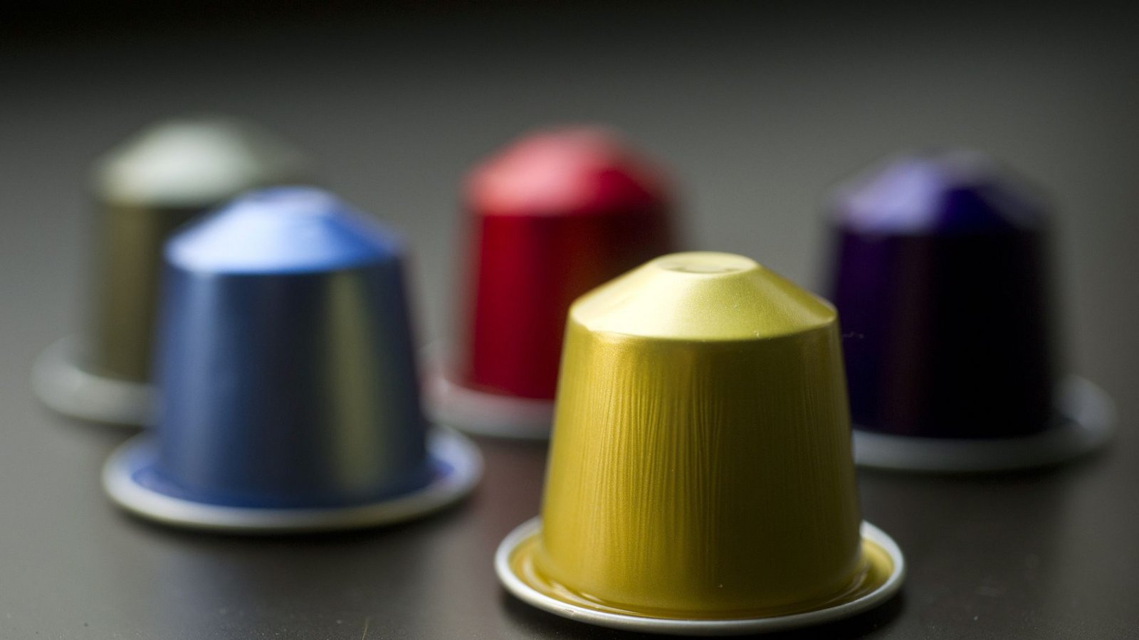 Der Ungeduldige: Sie hecheln jedem Trend hinterher, lassen keine Spielerei unversucht und probieren jeden Gimmick aus. Auch Nachhaltigkeit liegt Ihnen nicht so am Herzen. Dann lieben Sie sicher auch Kaffeekapseln. Portioniert, gebrauchsfertig und schnell verfügbar. Warum lange warten, wenn der nächste Kick schon auf einen wartet.Foto: dpa