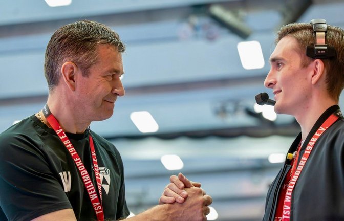 Der TSV-Vorstandsvorsitzende Daniel Nötzold (re.) mit Futsal-Chefcoach Vojkan Vukmirovic.<span class='image-autor'>Foto: TSV Weilimdorf</span>