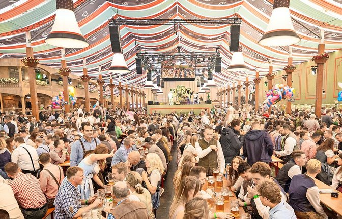 Für die Feste auf dem Wasen legt die Stadt eine sechsstellige Summe drauf.<span class='image-autor'>Foto: Lichtgut/Julian Rettig</span>
