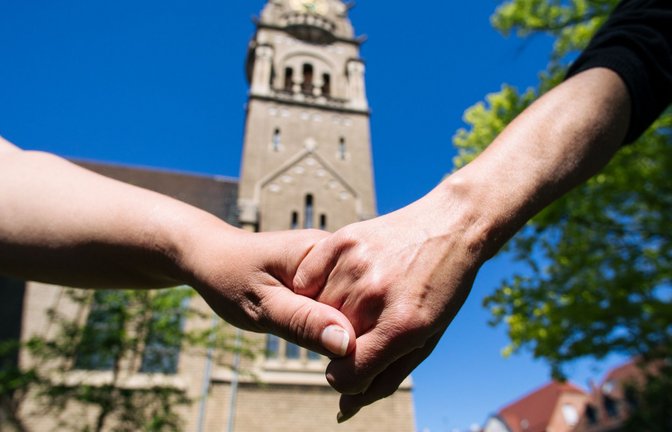Die evangelische Kirchengemeinde in Zuffenhausen ermöglichte als eine der ersten die Segnung gleichgeschlechtlicher Paare.<span class='image-autor'>Foto: Licht/t/Verena Ecker</span>