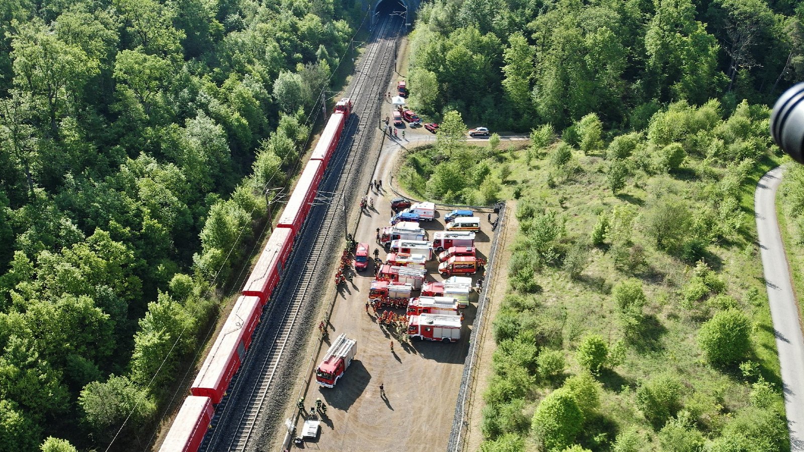 Großübung an der Schnellfahrstrecke im vergangenen Mai. Foto: Fachgruppe Drohnen Großübung an der Schnellfahrstrecke im vergangenen Mai. Foto: Fachgruppe Drohnen