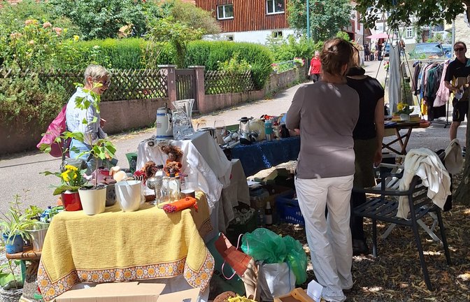 Trödelmarkt im ganzen Ort. Foto: Kauer