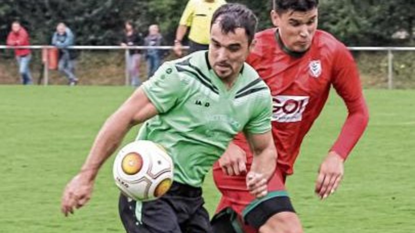 Peter Maginot (links) ist nach seinem Kreuzbandriss wieder fit. Im Bezirkspokal bei der SGM Sachsenheim II knipste der Sersheimer Stürmer schon wieder vier Mal. Foto: Simecek Peter Maginot (links) ist nach seinem Kreuzbandriss wieder fit. Im Bezirkspokal bei der SGM Sachsenheim II knipste der Sersheimer Stürmer schon wieder vier Mal. Foto: Simecek