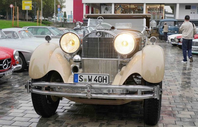 Hingucker: Ein Mercedes-Benz 540 K vor dem Start in Richtung Stuttgart.<span class='image-autor'>Andreas Rosar Fotoagentur-Stuttgart</span>