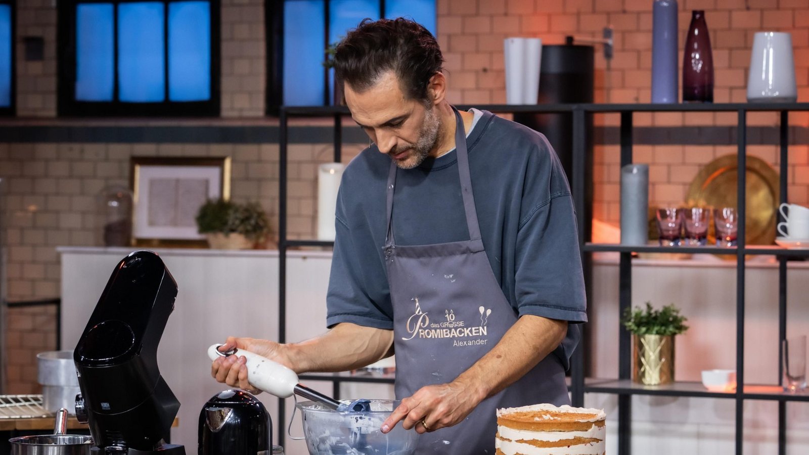 Wie werden sich Alexander Mazza und die anderen Kandidaten in Folge 6 schlagen?Foto: Joyn / Claudius Pflug Wie werden sich Alexander Mazza und die anderen Kandidaten in Folge 6 schlagen?Foto: Joyn / Claudius Pflug