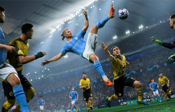 Auch Erling Haaland (Mitte) steht zur Wahl beim TOTY.<span class='image-autor'>Foto: ea fc 24/
ea fc 24</span>