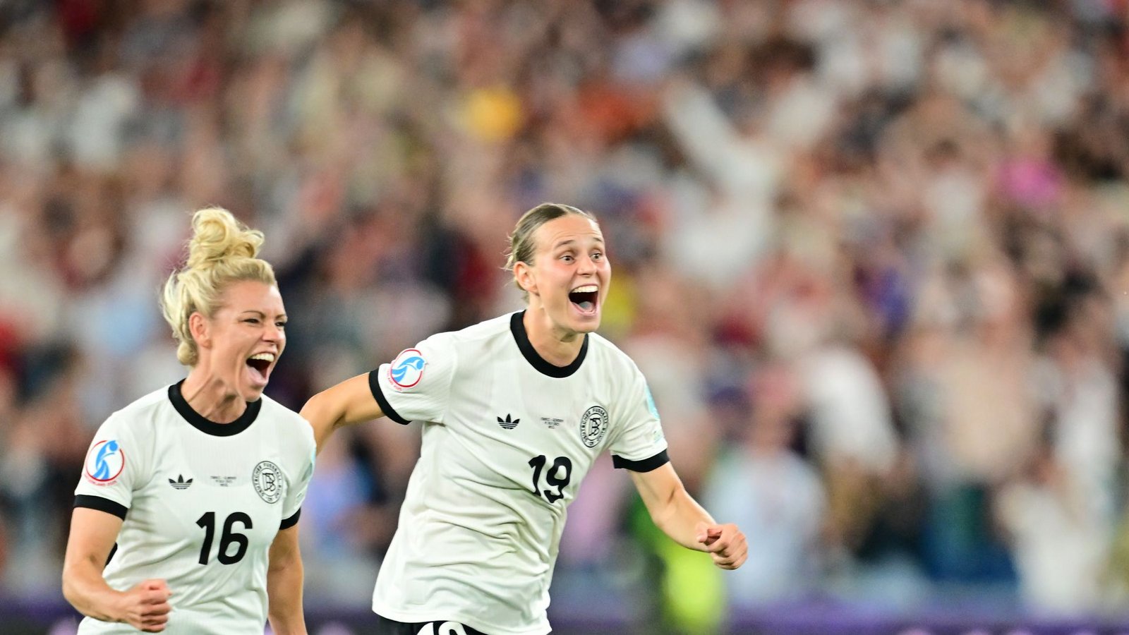 Geschafft: Die deutschen Frauen stehen im EM-Halbfinale.Foto: Sebastian Gollnow/dpa