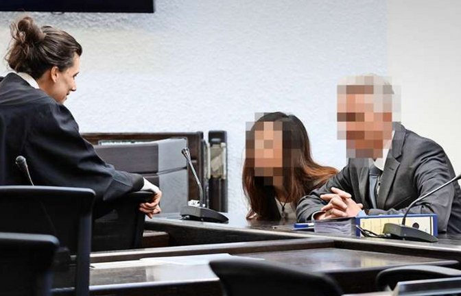 Der Fall des Inspekteurs (rechts, mit Ehefrau) beschäftigt auch die Politik immer wieder.<span class='image-autor'>Foto: Lichtgut/Julian Rettig (Archiv)</span>