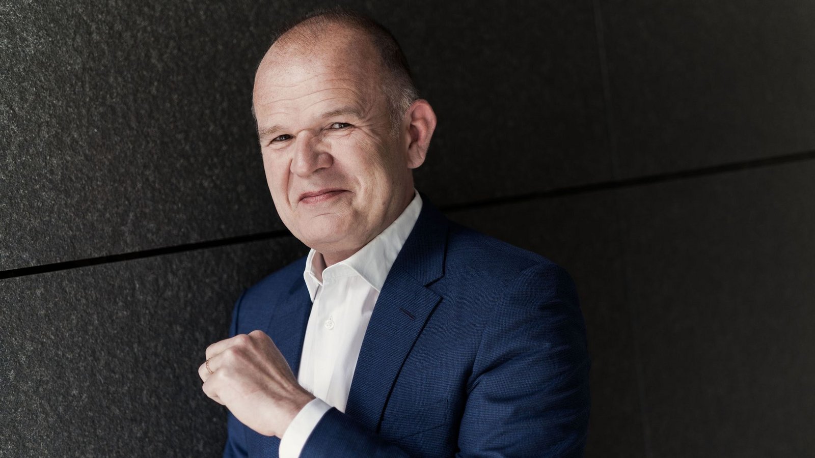Dirigent François-Xavier Roth hat mit seinem SWR Symphonieorchester viel vor.Foto: SWR/Wolf-Peter Steinheisser