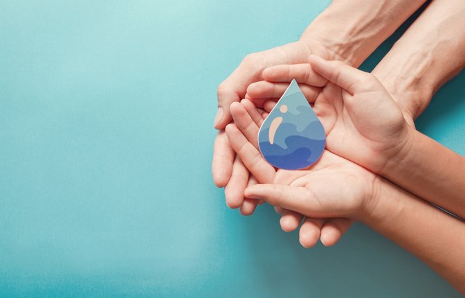Welche Rolle das Wärmeempfinden für die Temperatur von „lauwarm“ spielt, erfahren Sie hier.<span class='image-autor'>Foto: SewCreamStudio / Shutterstock.com</span>