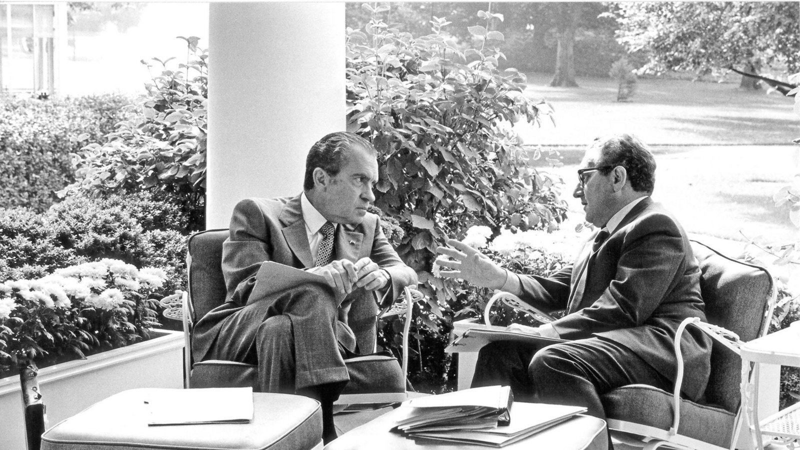 Henry A. Kissinger mit dem amerikanischen Präsidenten Richard Nixon, der ihn 1968 zu seinem Außen- und Sicherheitsberater machte.Foto: imago/ZUMA Press/imago stock&people Henry A. Kissinger mit dem amerikanischen Präsidenten Richard Nixon, der ihn 1968 zu seinem Außen- und Sicherheitsberater machte.Foto: imago/ZUMA Press/imago stock&people