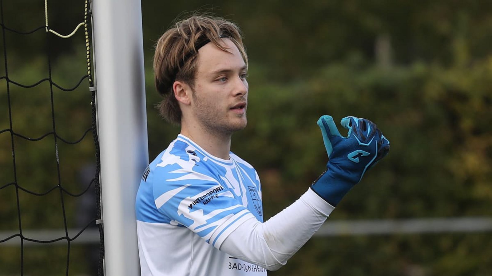 Bester Keeper der Spvgg Warmbronn: Fynn Jannis Kleinschmidt stand parallel mit seinen zwei Torwart-Kollegen auf dem Feld, als einziger jedoch zwischen den Pfosten.Andreas Gorr Bester Keeper der Spvgg Warmbronn: Fynn Jannis Kleinschmidt stand parallel mit seinen zwei Torwart-Kollegen auf dem Feld, als einziger jedoch zwischen den Pfosten.Andreas Gorr