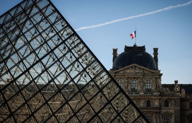 Der Louvre hat wegen der Proteste in Frankreich seine Türen zu Beginn der Woche nicht wie gewohnt geöffnet. (Archivbild)<span class='image-autor'>Thomas Padilla/AP/dpa</span>