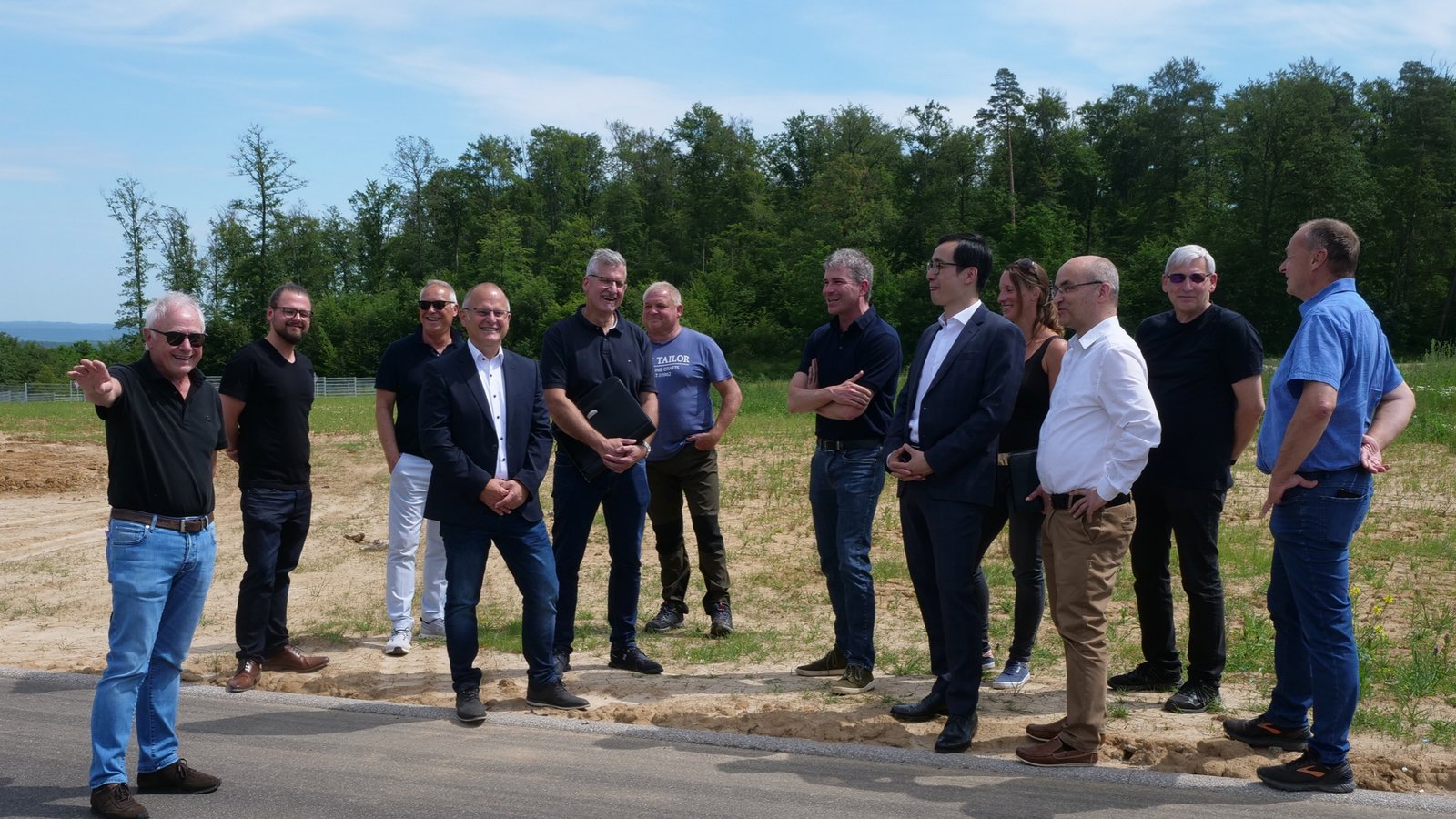 Die Abnahme des neuen Gewerbegebiets „Waldwiesen“ ist erfolgt. Die Investitionskosten sind bereits refinanziert. 3,2 Hektar Fläche stehen noch zum Verkauf. Foto: Friedrich Die Abnahme des neuen Gewerbegebiets „Waldwiesen“ ist erfolgt. Die Investitionskosten sind bereits refinanziert. 3,2 Hektar Fläche stehen noch zum Verkauf. Foto: Friedrich