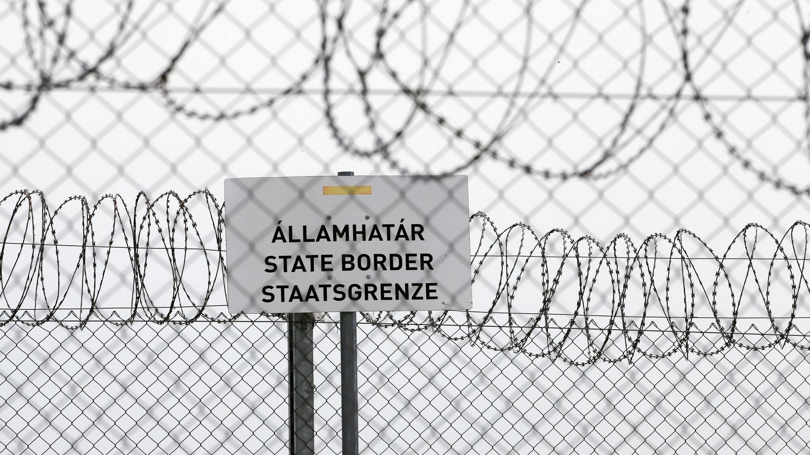Die EU-Außengrenze zwischen Serbien und Ungarn.Foto: Darko Vojinovic/AP/dpa