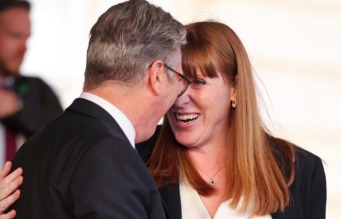 Einst demonstrierten der britische Premier Keir Starmer (links) und Angela Rayner (rechts) demonstrativ Geschlossenheit.<span class='image-autor'>Foto: Chris Jackson/Getty Pool/AP/dpa</span>