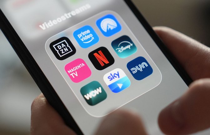 Netflix, Amazon Prime, Disney+ und die großen Fernsehsender sollen verpflichtet werden, auch Geld in europäische Produktionen zu stecken. (Symbolbild)<span class='image-autor'>Foto: Marcus Brandt/dpa</span>