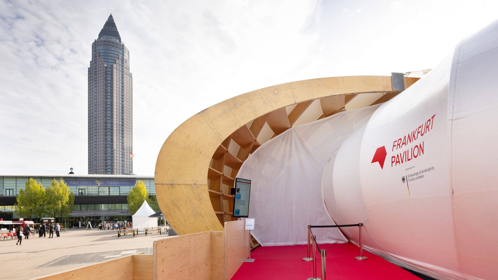 Bühne der Demokratie oder Meinungskorridor? Der Frankfurt Pavillon auf dem BuchmessengeländeFoto: imago/Kessler-Sportfotografie