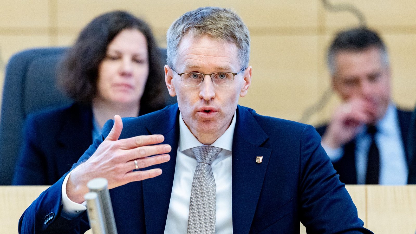 Ist für ein AfD-Verbotsverfahren: Ministerpräsident von Schleswig-Holstein, Daniel Günther (CDU).Foto: Axel Heimken/dpa Ist für ein AfD-Verbotsverfahren: Ministerpräsident von Schleswig-Holstein, Daniel Günther (CDU).Foto: Axel Heimken/dpa