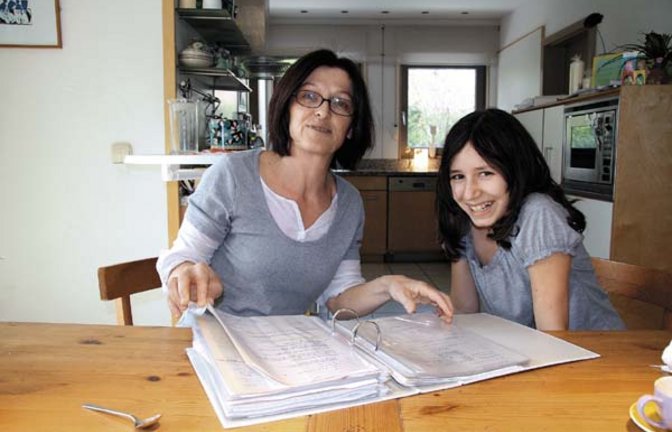 Margarete Rauer-Wolf mit Tochter Vivien. Foto: Rücker