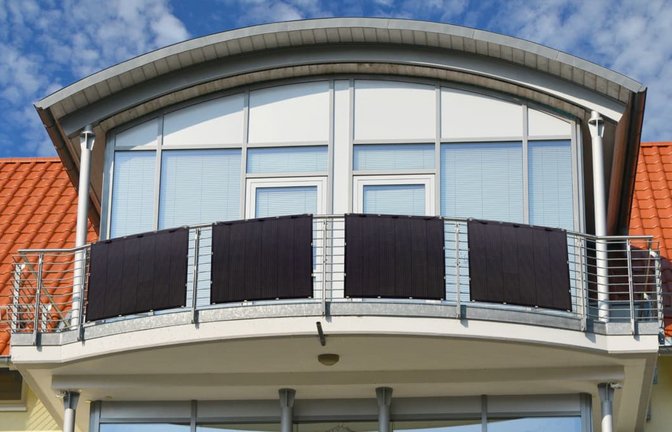 Für geschwungene Balkone braucht es flexible Solarmodule.<span class='image-autor'>kleines kraftwerk</span>