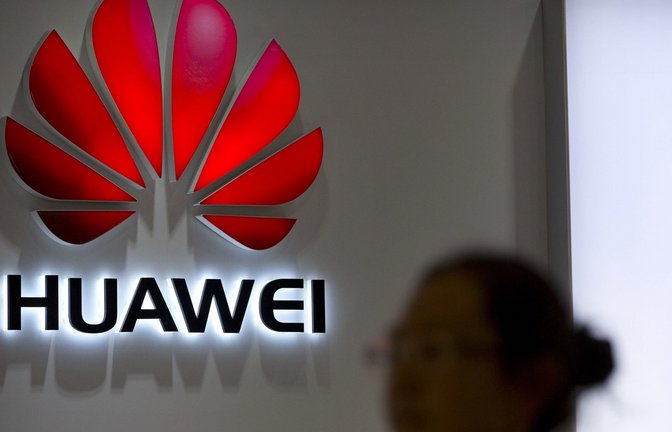 In Deutschland   skeptisch beäugt: Huawei<span class='image-autor'>Foto: dpa</span>