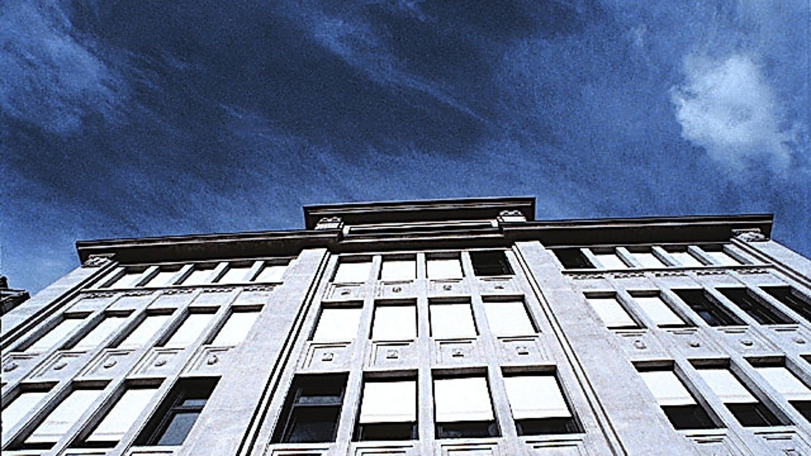 Man kann Wolken so oder so betrachten. Das Literaturhaus Stuttgart nimmt sie zum Anlass für geistige Lockerungsübungen.Foto: langen