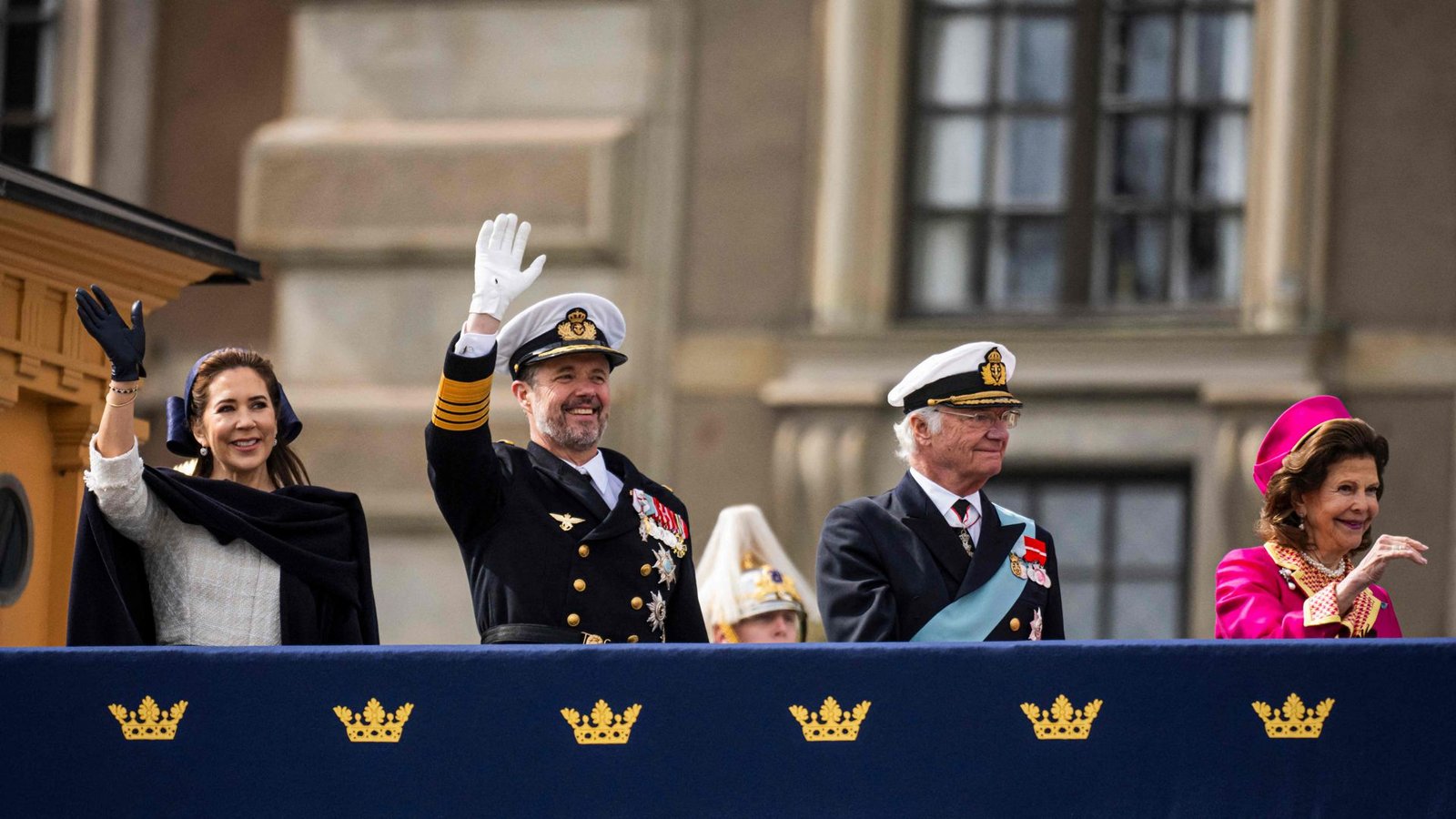 Ihre Ankunft wurde im schwedischen Fernsehen live übertragen.Foto: AFP/JONATHAN NACKSTRAND