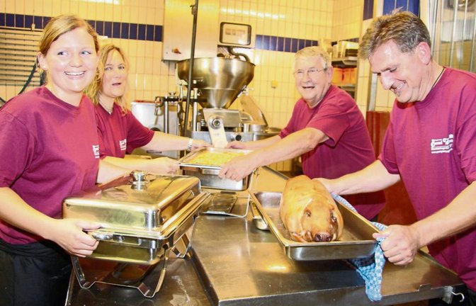Ein starkes Standbein ist der Partyservice beim Jubiläumsbetrieb Langhans. Fotos: Gergen
