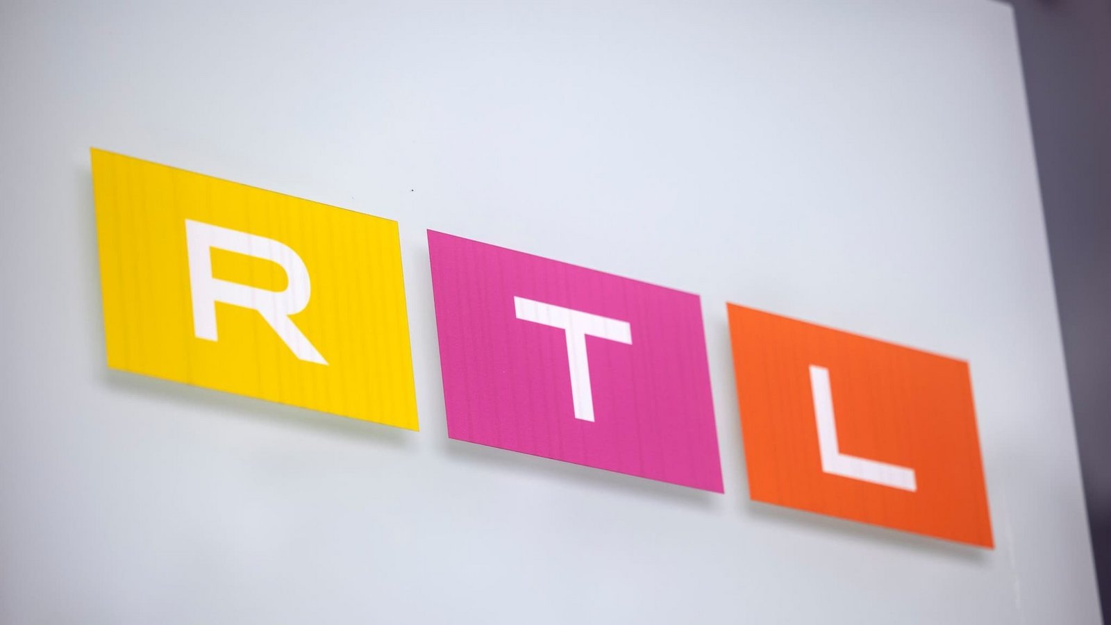 RTL setzt «Unter uns» nicht fort. (Symbolbild)Thomas Banneyer/dpa RTL setzt «Unter uns» nicht fort. (Symbolbild)Thomas Banneyer/dpa