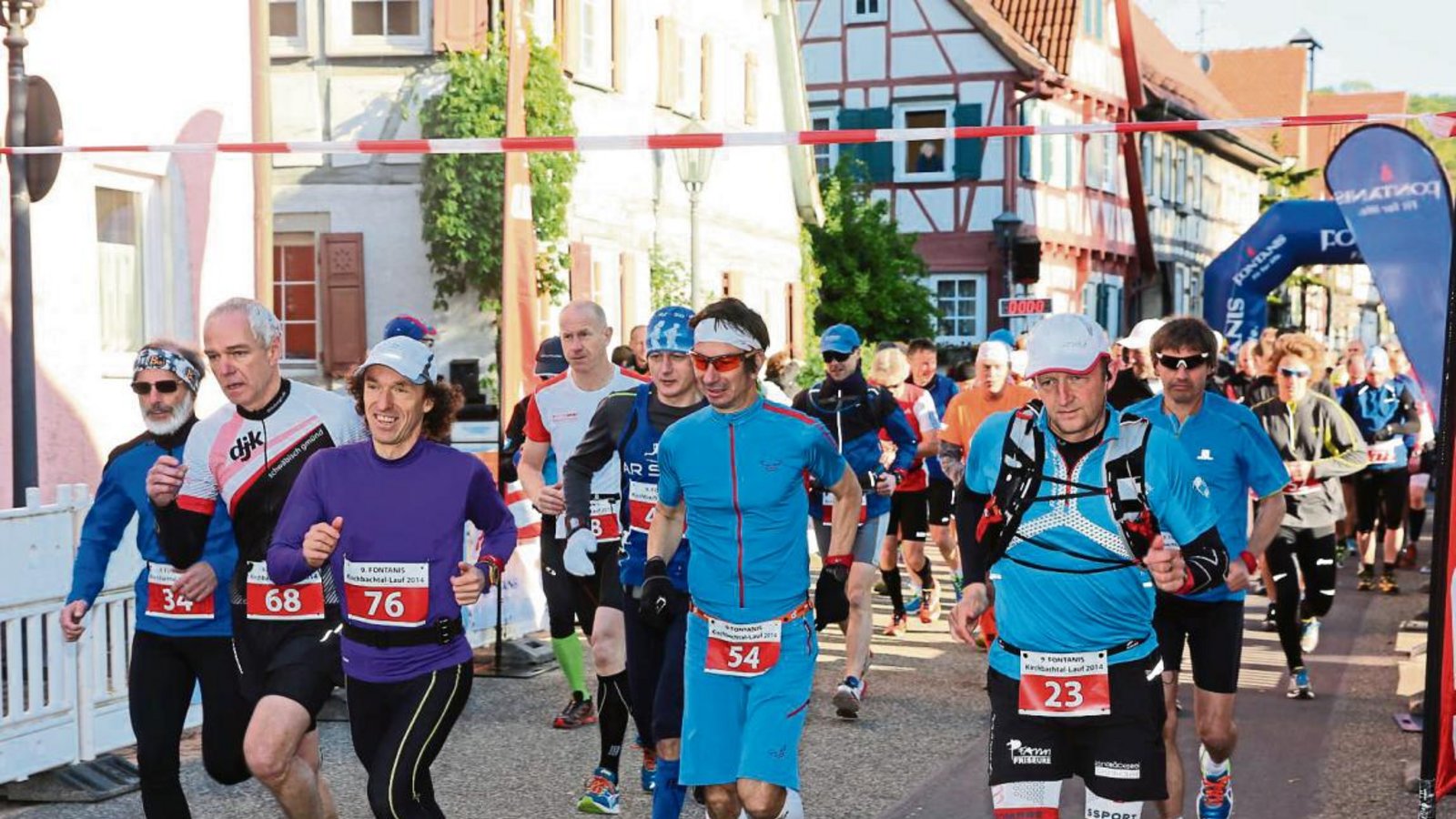 Start zu allen Wettbewerben beim 11. Kirbachtal-Lauf ist auf der Dorfstraße in Ochsenbach. Foto: Archiv/Küppers Start zu allen Wettbewerben beim 11. Kirbachtal-Lauf ist auf der Dorfstraße in Ochsenbach. Foto: Archiv/Küppers
