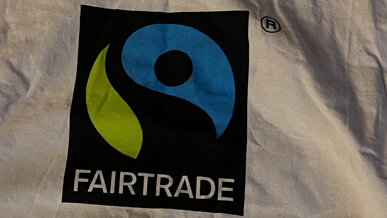 Das Siegel kennzeichnet fair gehandelte Produkte. Foto: Mross