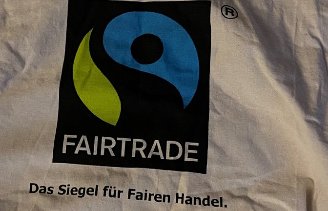 Das Siegel kennzeichnet fair gehandelte Produkte. Foto: Mross