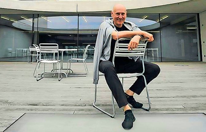 Tadeusz Matacz im Innenhof der John-Cranko-Schule des Stuttgarter Balletts<span class='image-autor'>Foto: Lichtgut/Max Kovalenko</span>