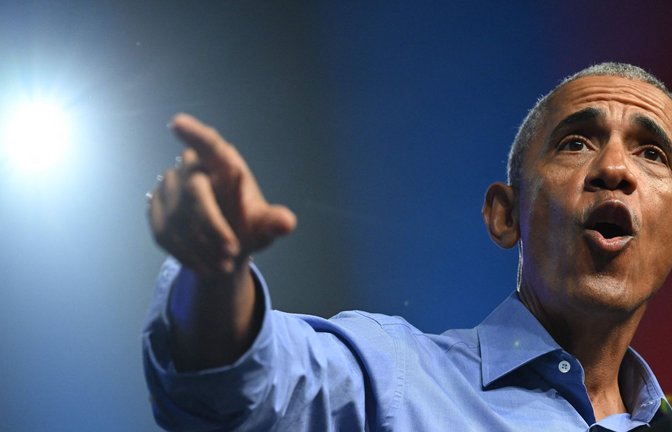 Der frühere US-Präsident Barack Obama soll gegenüber Vertrauten Zweifel an einer erneuten Kandidatur von  Joe Biden geäußert haben (Archivfoto).<span class='image-autor'>Foto: AFP/SAUL LOEB</span>