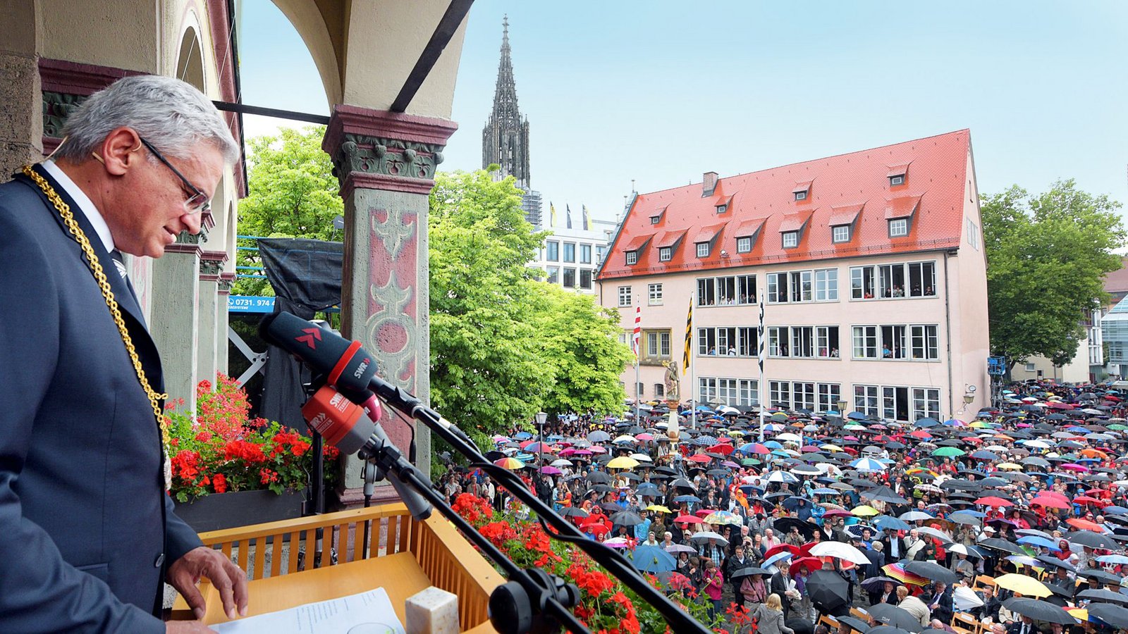 Am Sonntag kämpft Gunter Czisch darum, die Amtskette zu behalten.Foto: dpa/Stefan Puchner Am Sonntag kämpft Gunter Czisch darum, die Amtskette zu behalten.Foto: dpa/Stefan Puchner