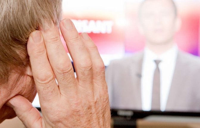 Fernsehen ohne Untertitel? Für schwerhörige oder gehörlose Menschen eine schwierige Situation.<span class='image-autor'>Kai Remmers/dpa</span>