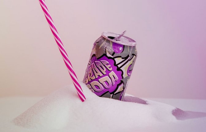 Süße Erfrischung: Viele Limonaden und Eistees liefern hohe Zuckermengen, ohne satt zu machen oder Nährstoffe zu bieten.<span class='image-autor'>Anna Hirte/dpa</span>