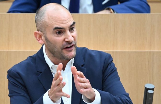 Landesfinanzminister Danyal Bayaz (Grüne) sieht die Geldreserven des Landes schrumpfen.<span class='image-autor'>dpa</span>