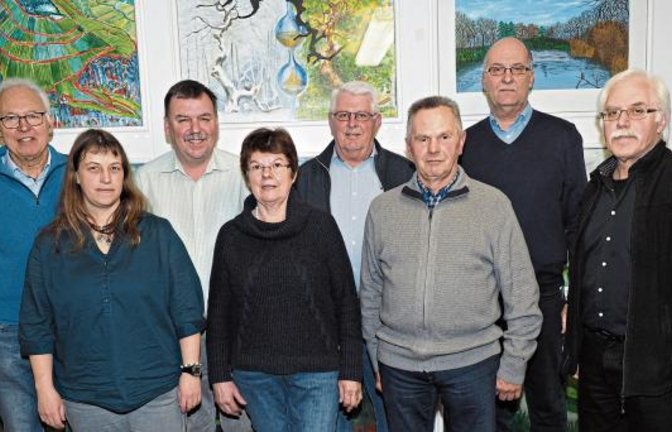Der neu gewählte Vorsitzende Peter Federer (2.v.r.) mit seinen Vorstandskollegen.  Foto: Lorch